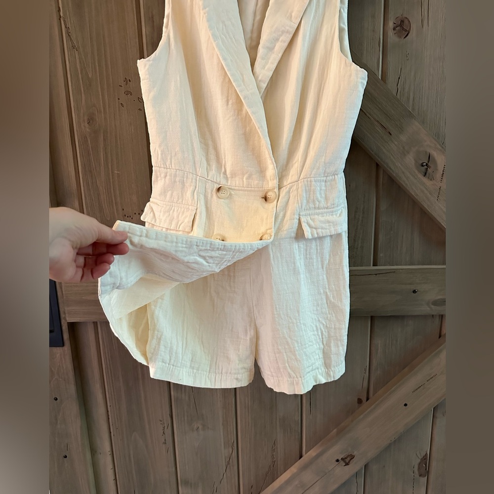 Steve Madden Cream Sleeveless Romper - Picture 6 of 10